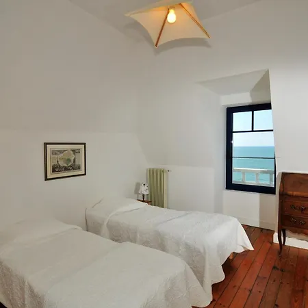 Villa Sleeps 14 Pool Le Croisic